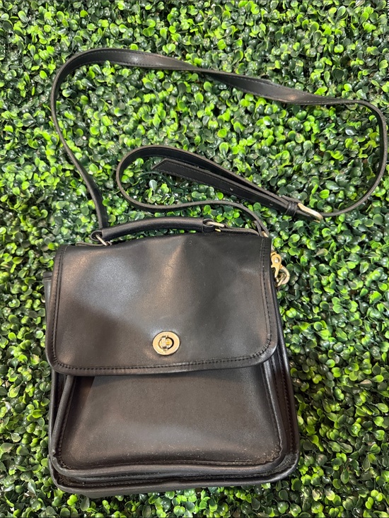 Coach Handbags - Coach Vintage Classic Black Leather Crossbody Bag